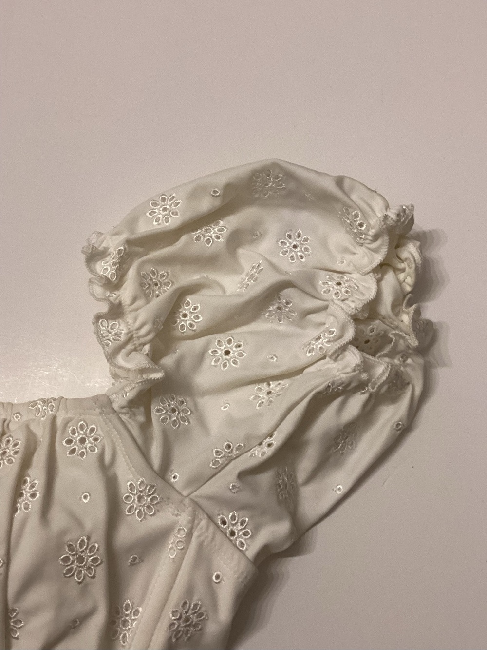 Target Cream Eyelet Ruffle-Trim Cropped Top - Picture 3 of 8